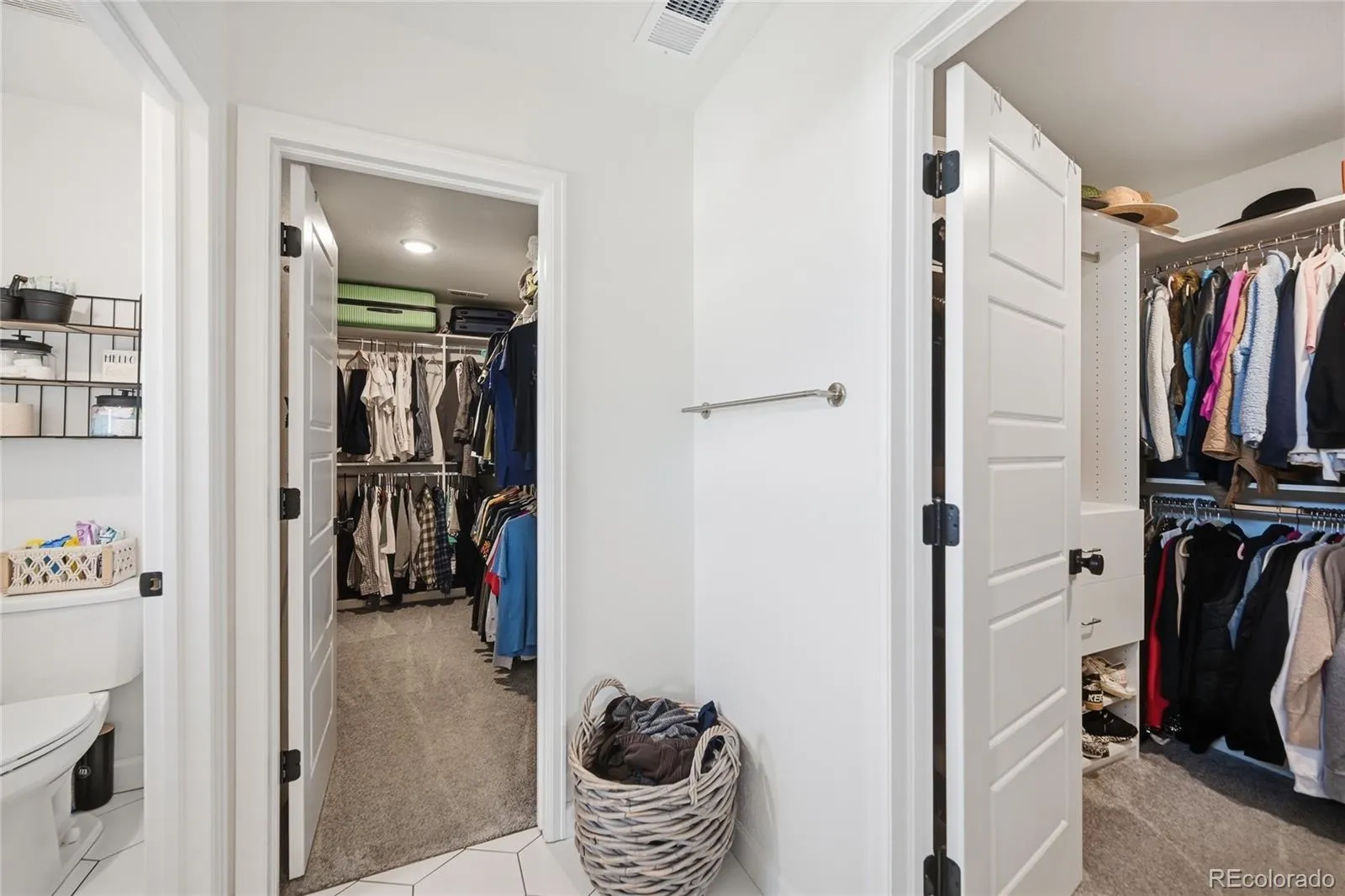 7254 S Waterloo Way Aurora CO 80016 MLS #REC1783430 05162026035811 1600 24