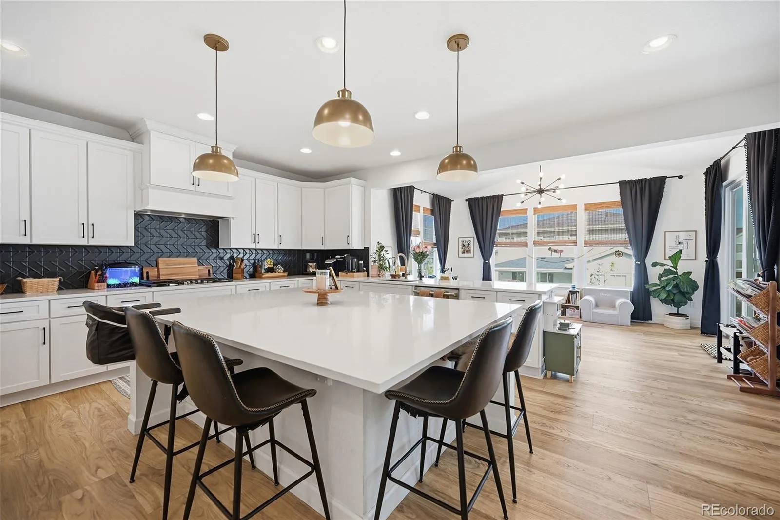 7254 S Waterloo Way Aurora CO 80016 MLS #REC1783430 05162026035811 1600 3