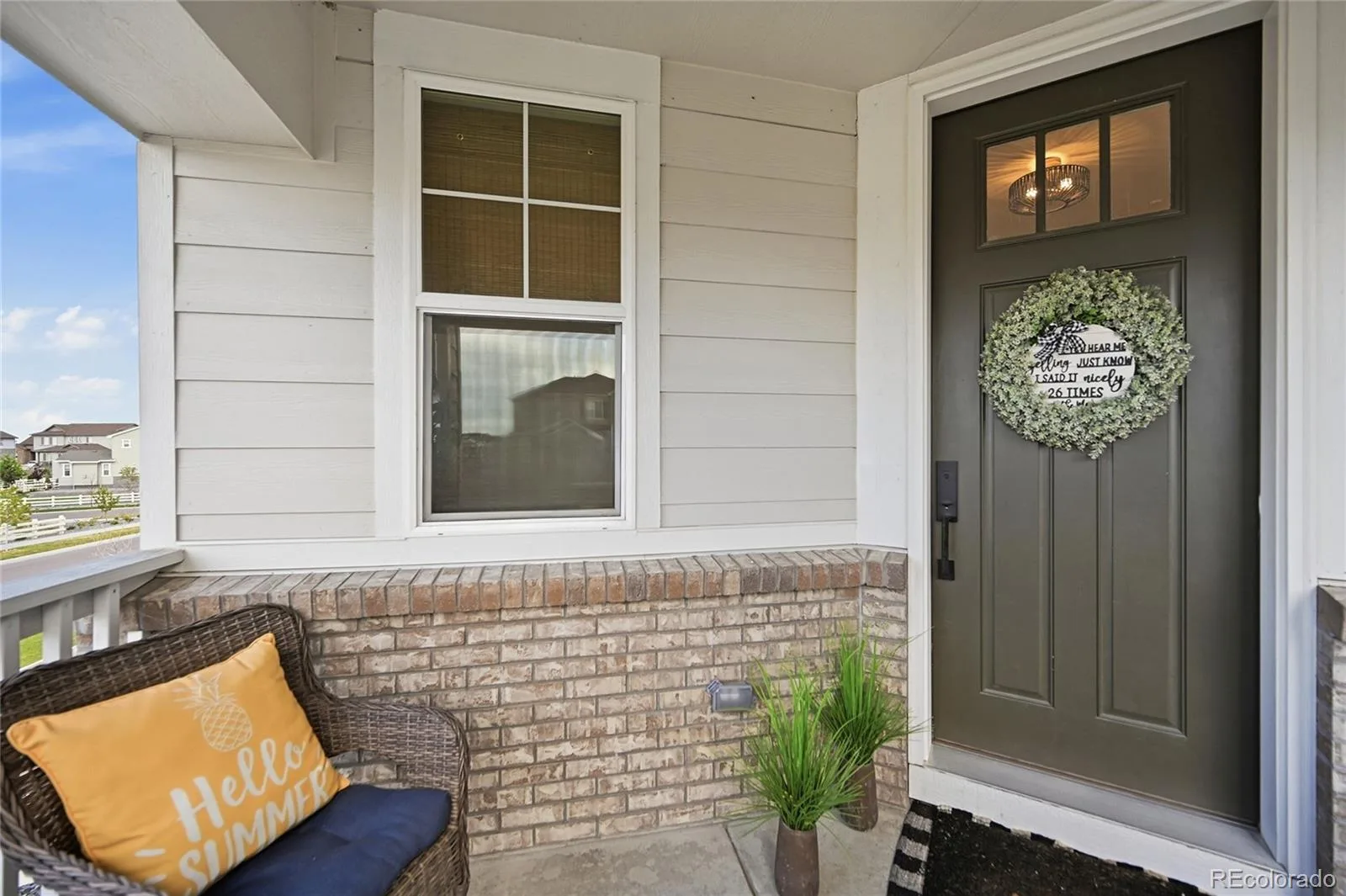 7254 S Waterloo Way Aurora CO 80016 MLS #REC1783430 06162026215821 1600 2