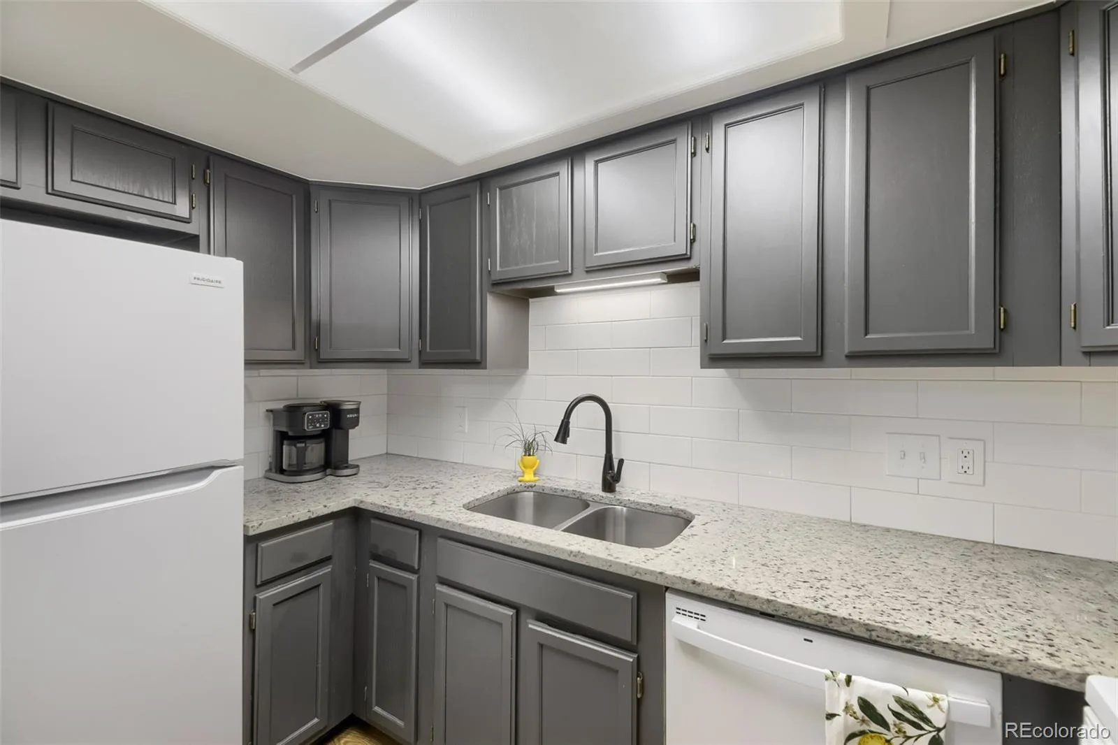 12065 W Chenango Drive Morrison CO 80465 | MLS #REC1785038 08252026200252 1600 6