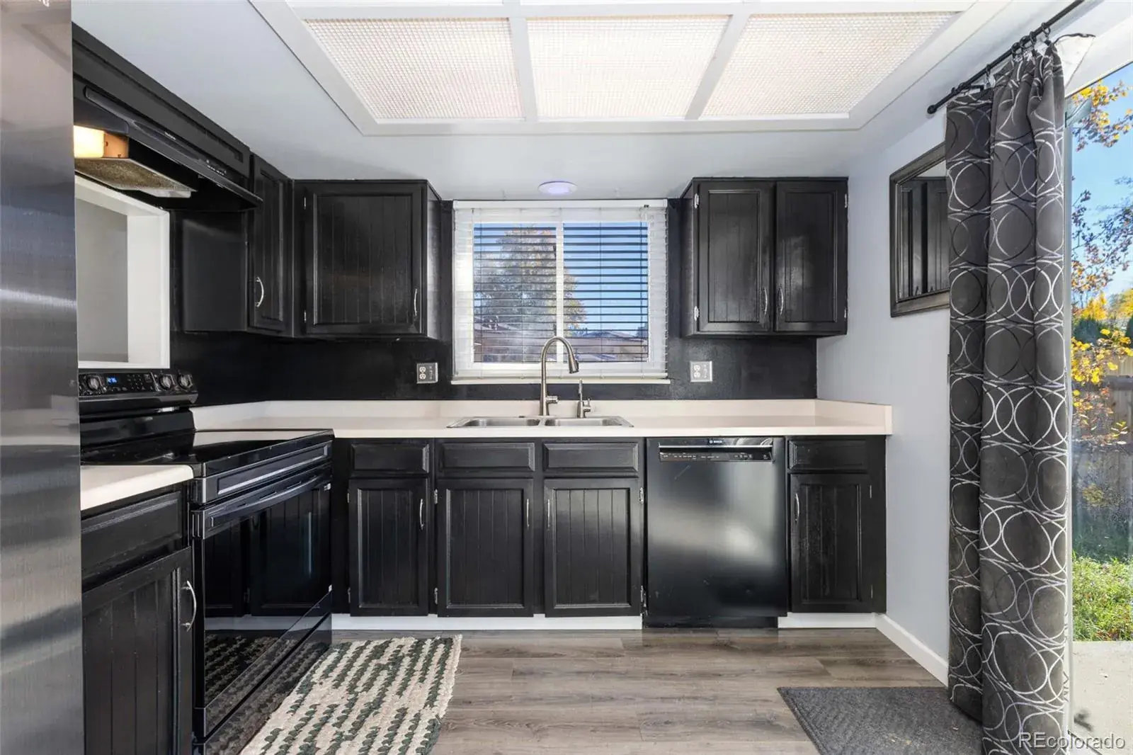 11192025004347 1600 6