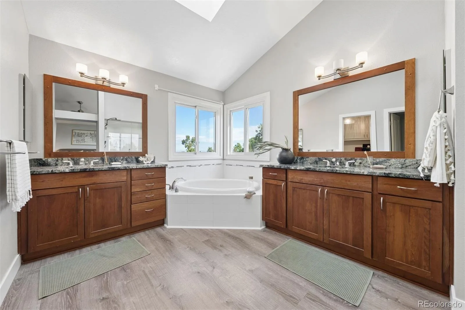 1991 Ashleigh Court Littleton CO 80126 | MLS #REC1787387 08202026162103 1600 13
