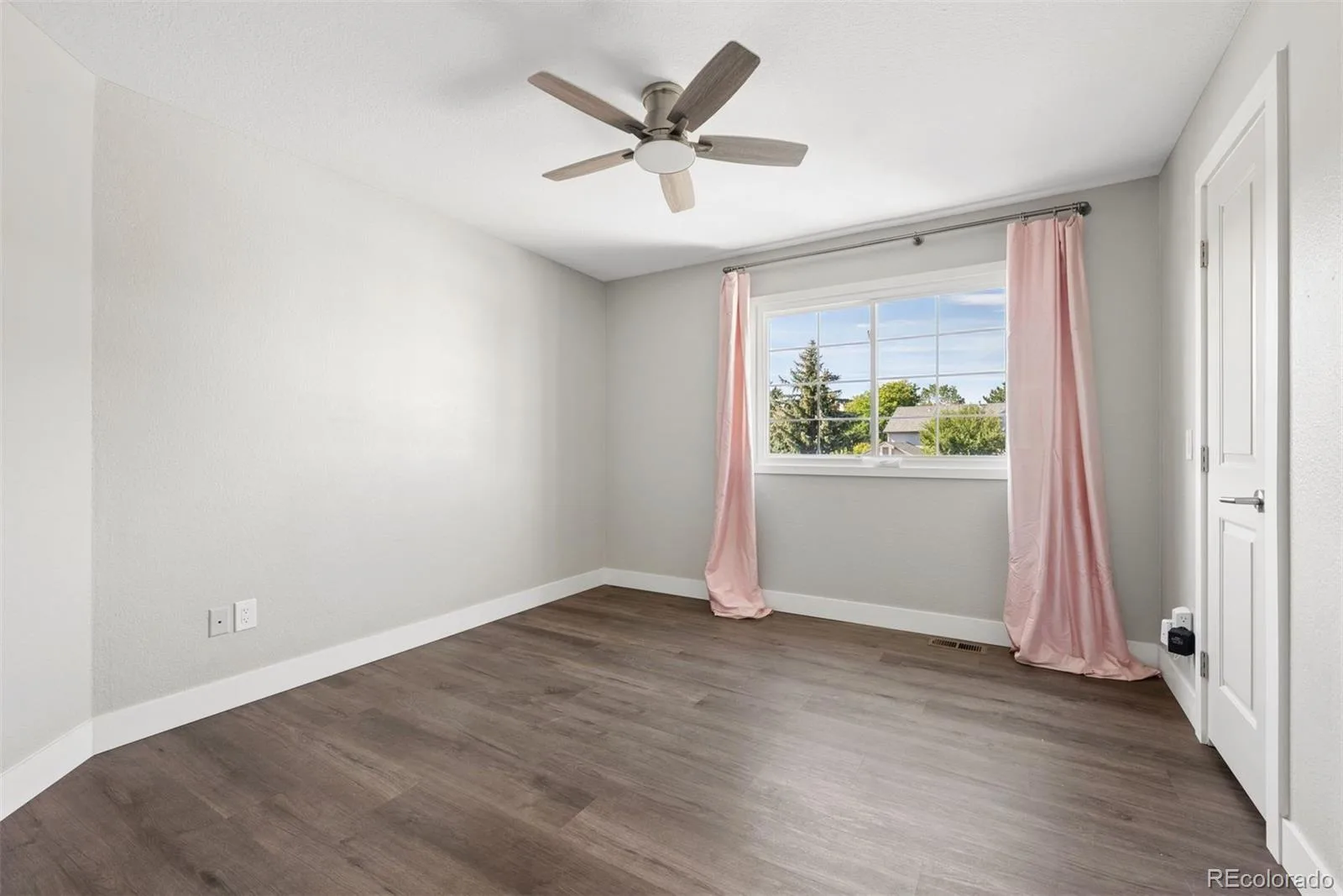 1991 Ashleigh Court Littleton CO 80126 | MLS #REC1787387 08202026162103 1600 16
