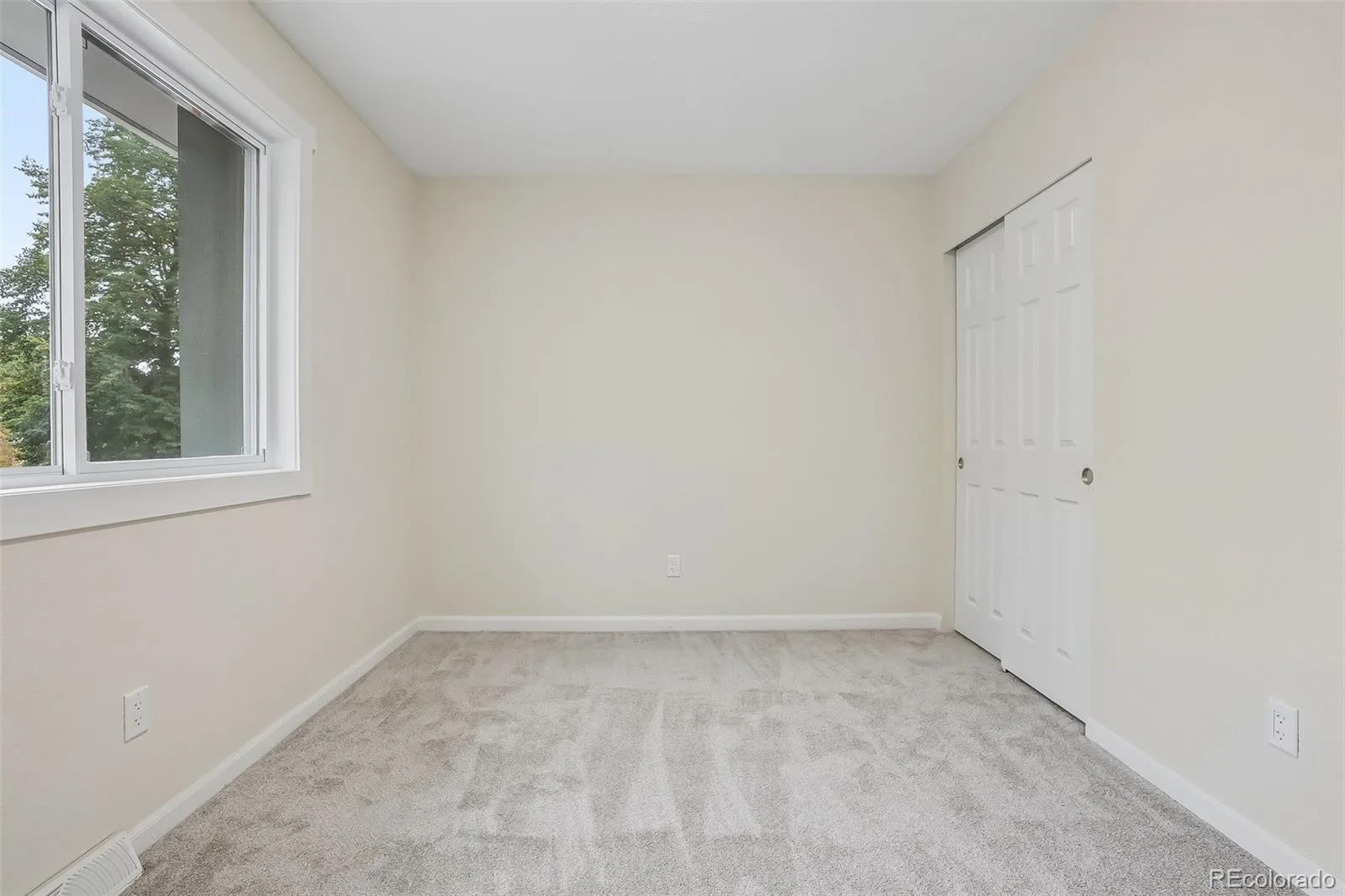 4484 S Eagle Circle Aurora CO 80015 | MLS #REC1787679 10052026213337 1600 23