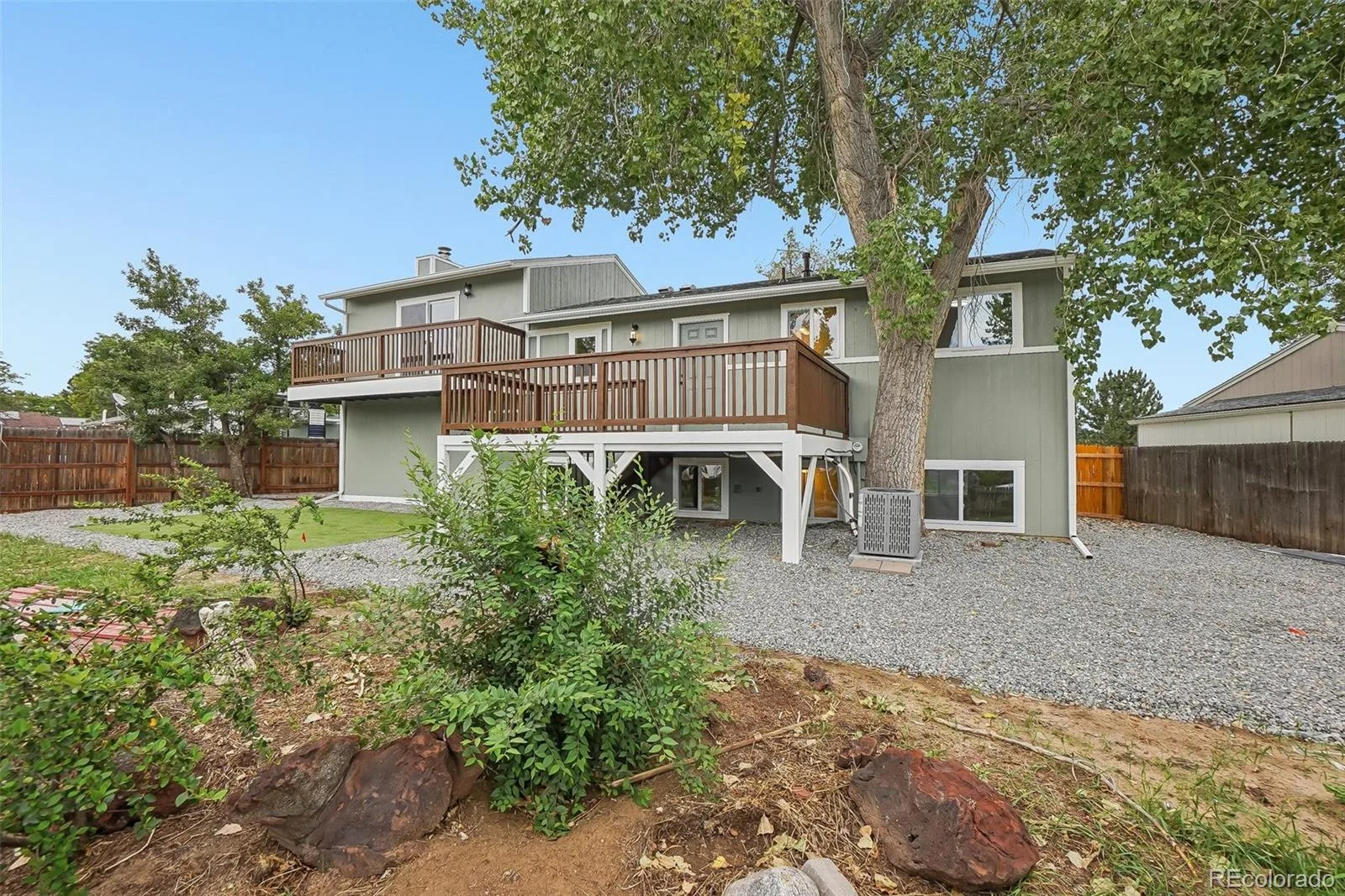 4484 S Eagle Circle Aurora CO 80015 | MLS #REC1787679 10052026213337 1600 35