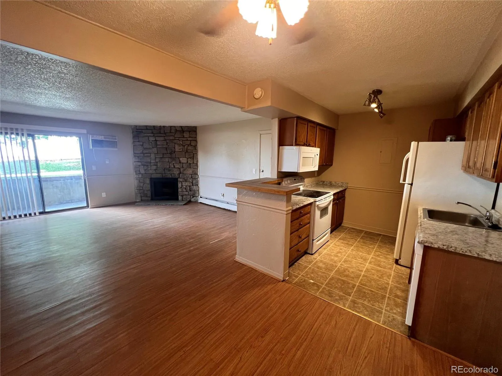 10150 E Virginia Avenue #19-106 Denver CO 80247 MLS #REC1787862 05092026020355 1600 5