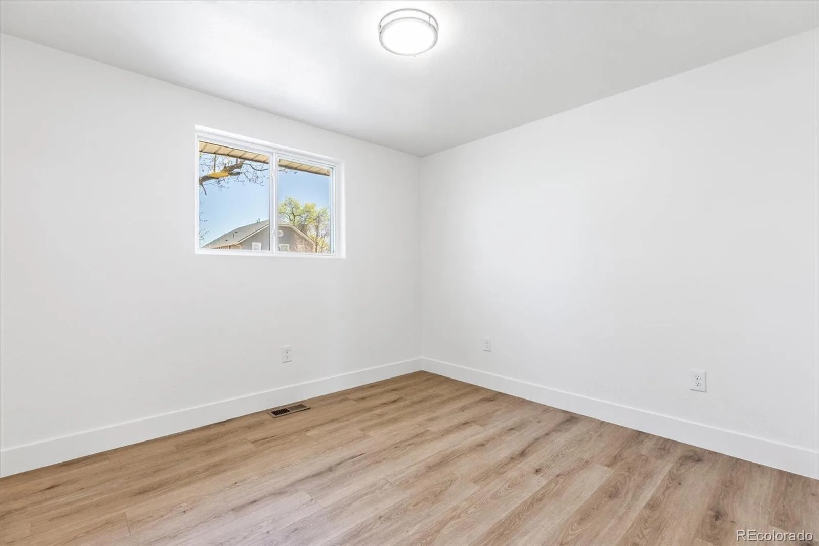 363 S Ivy Denver CO 80224 MLS #REC1788835 06092026154349 1600 12