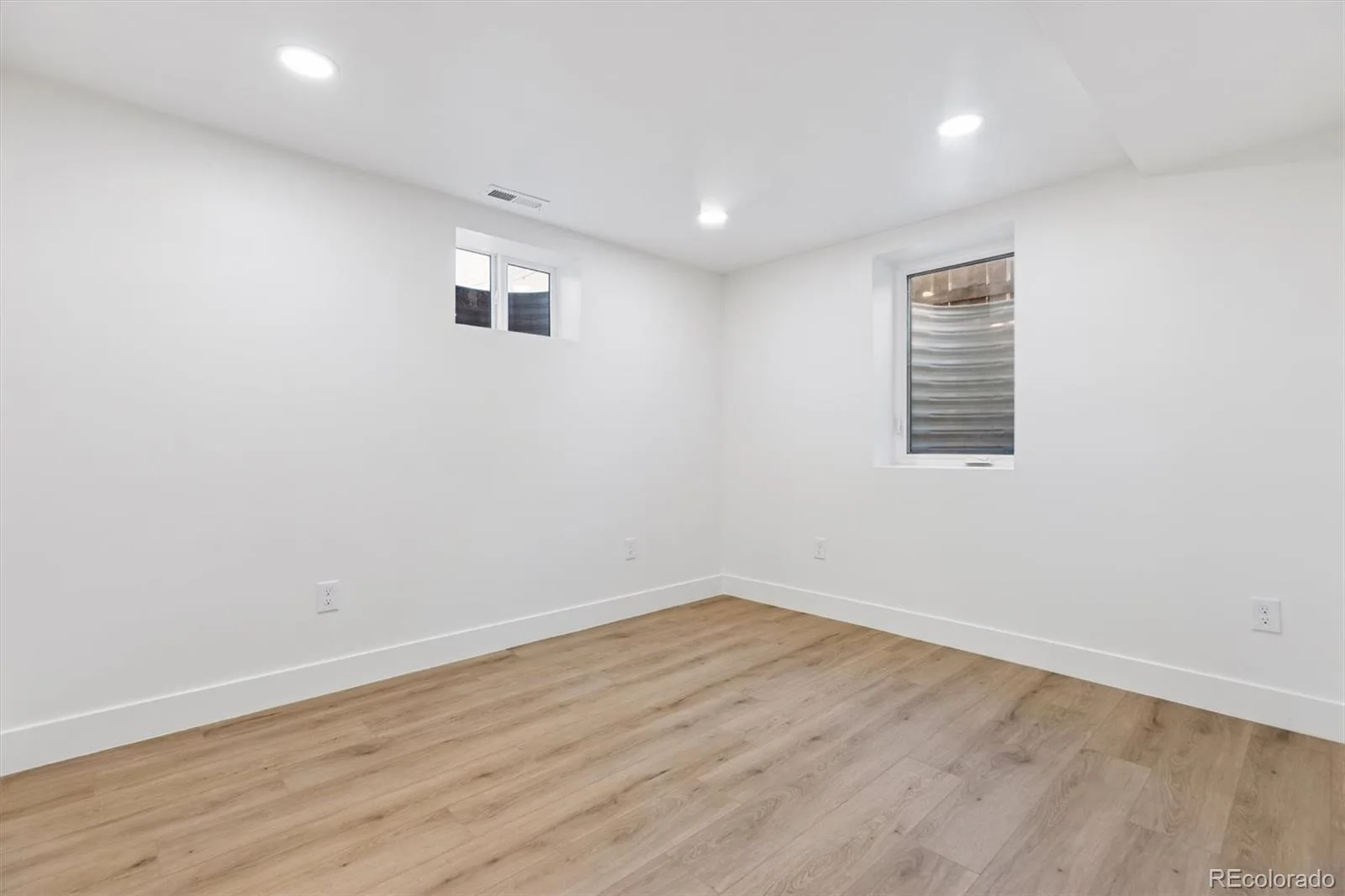 363 S Ivy Denver CO 80224 MLS #REC1788835 06092026154349 1600 17