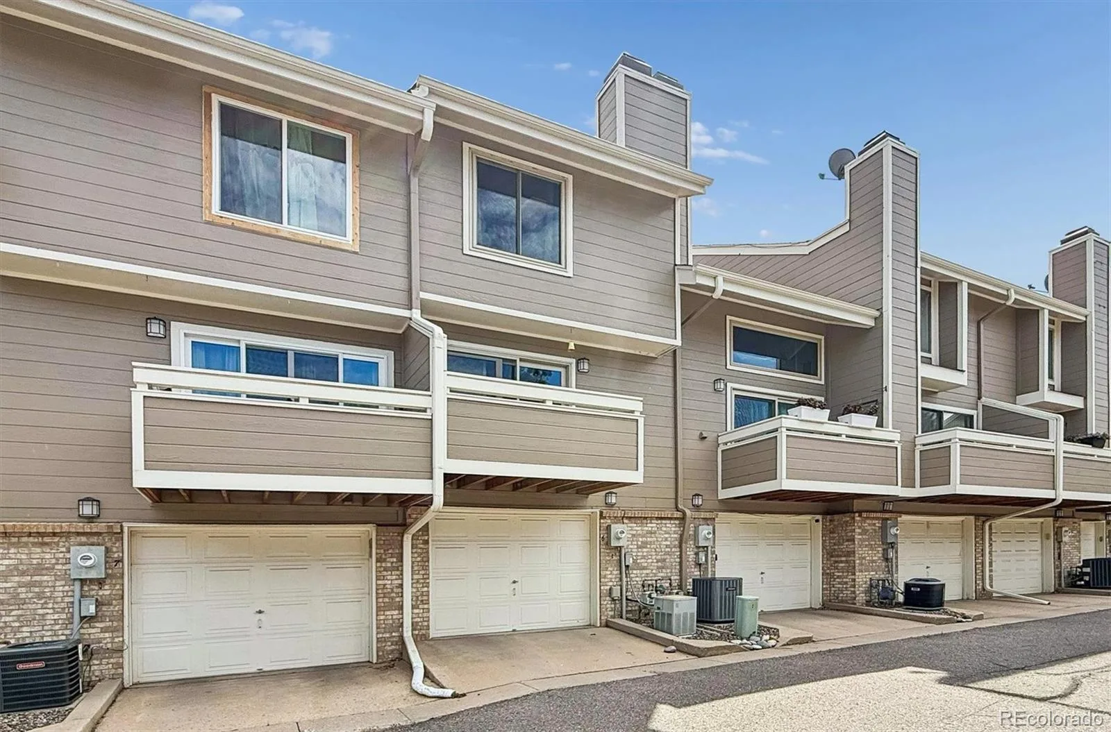 8735 W Cornell Avenue #6 Denver CO 80227 | MLS #REC1789391 08202026202017 1600 17