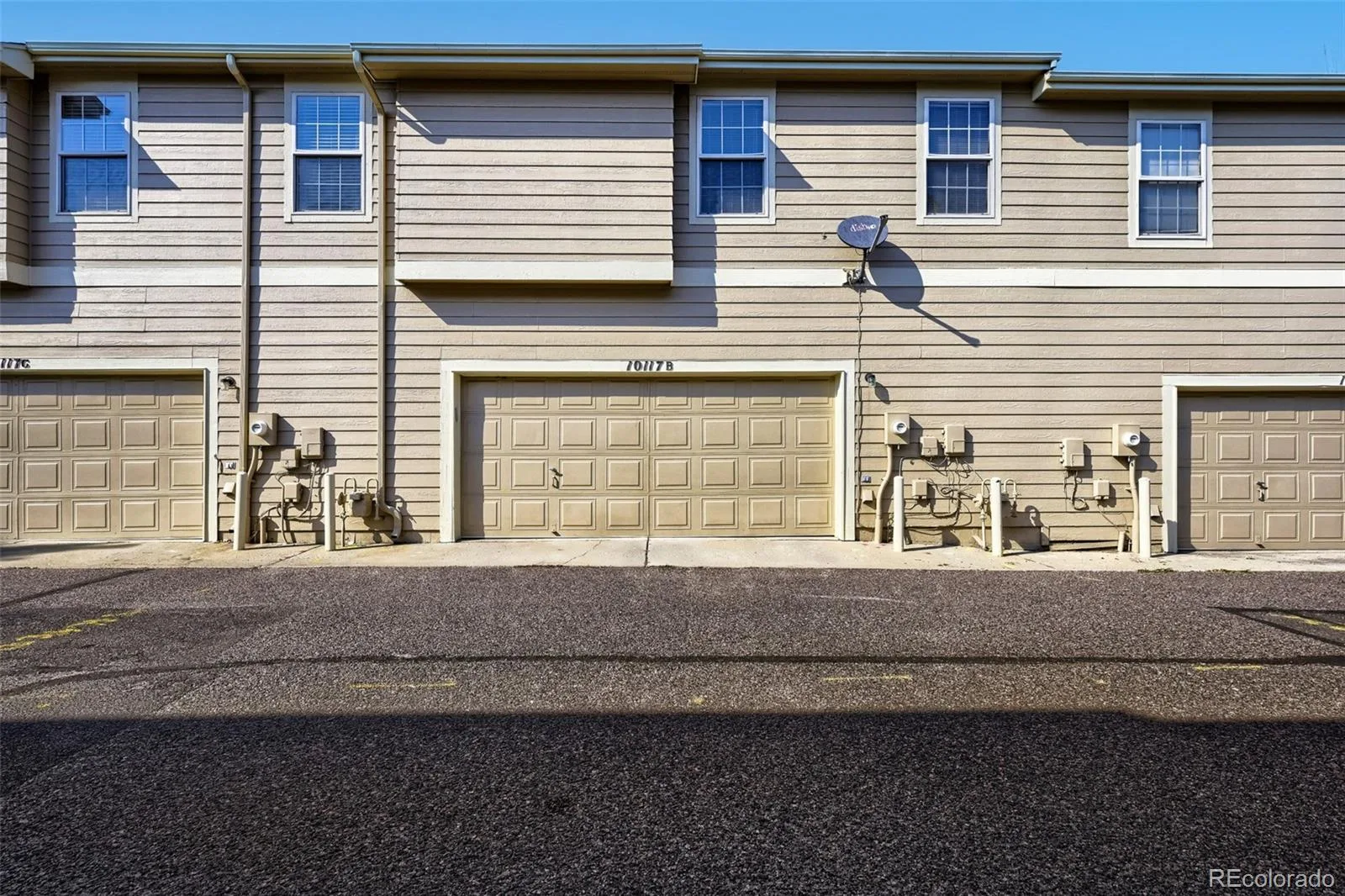 10117 Grove Loop #B Westminster CO 80031 | MLS #REC1791536 08112026215642 1600 31