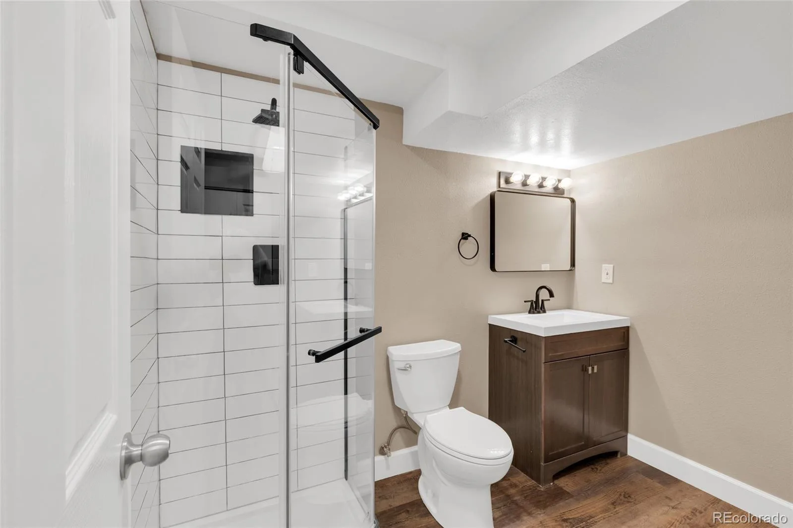 9995 E Hawaii Place Denver CO 80247 | MLS #REC1793197 08282026185620 1600 22