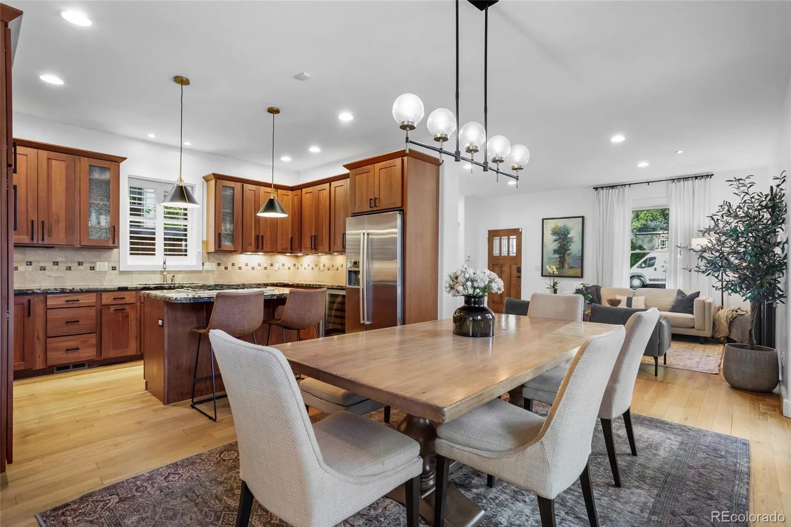 585 S Emerson Street Denver CO 80209 MLS #REC1794895 05202026023511 1600 13