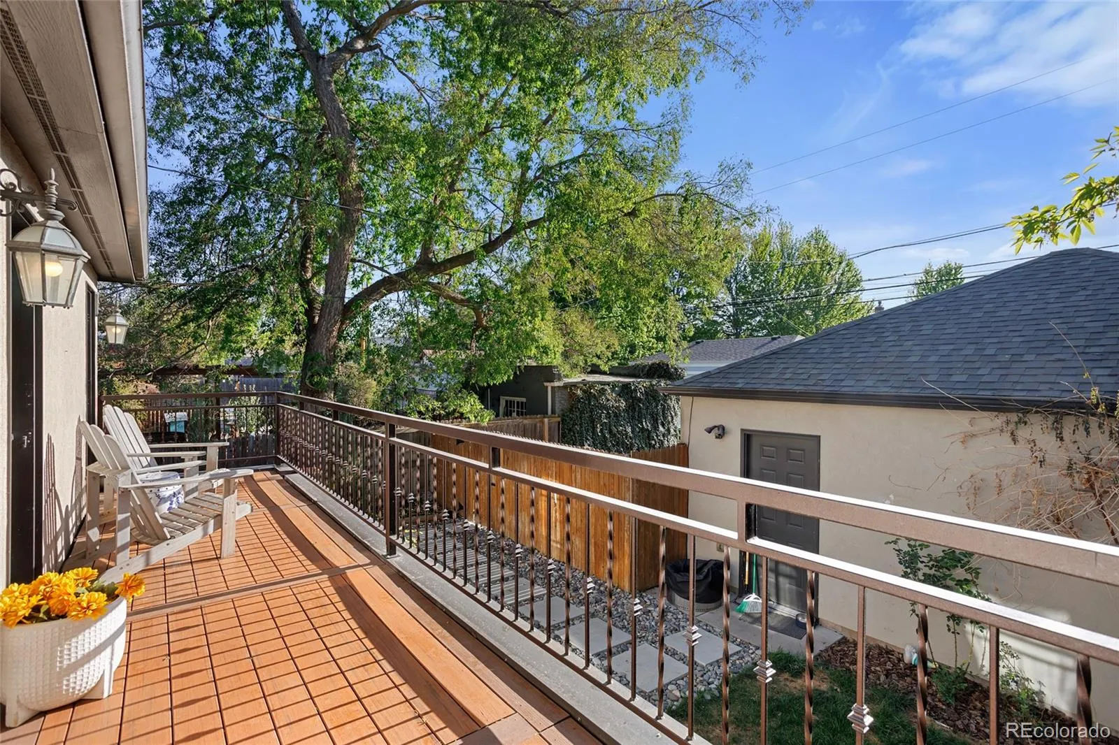 585 S Emerson Street Denver CO 80209 MLS #REC1794895 05202026023511 1600 33