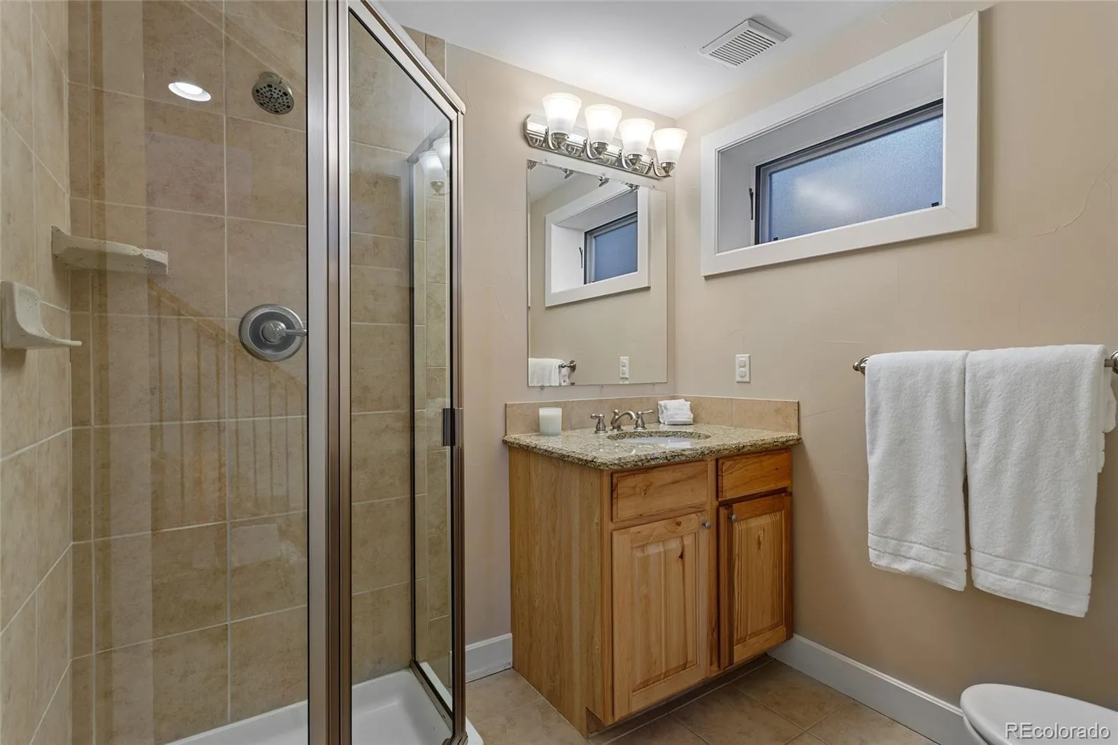 585 S Emerson Street Denver CO 80209 MLS #REC1794895 05202026023511 1600 41