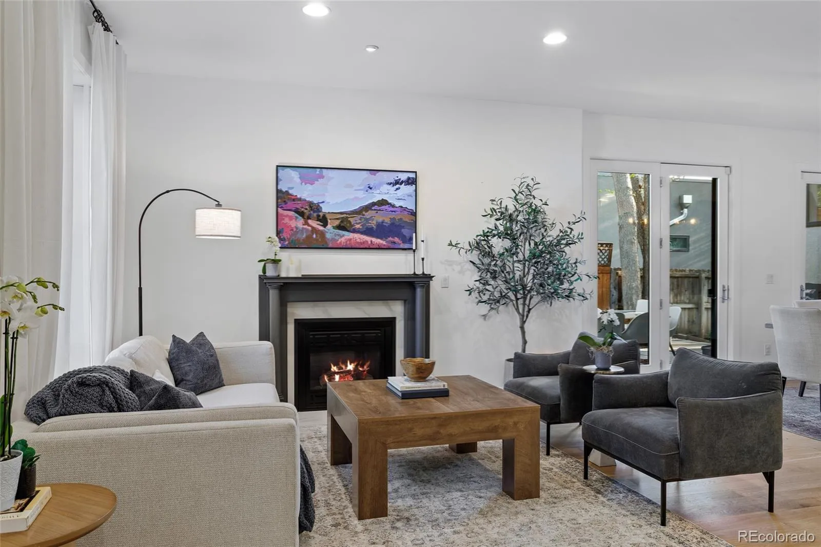 585 S Emerson Street Denver CO 80209 MLS #REC1794895 05202026023511 1600 5