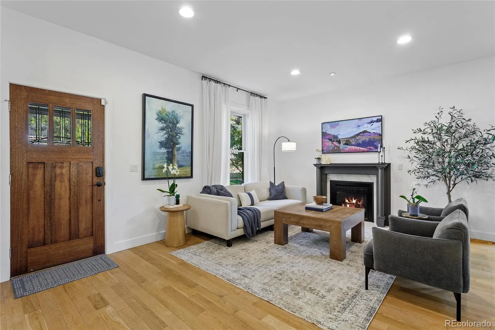 585 S Emerson Street Denver CO 80209 MLS #REC1794895 05202026023511 1600 6