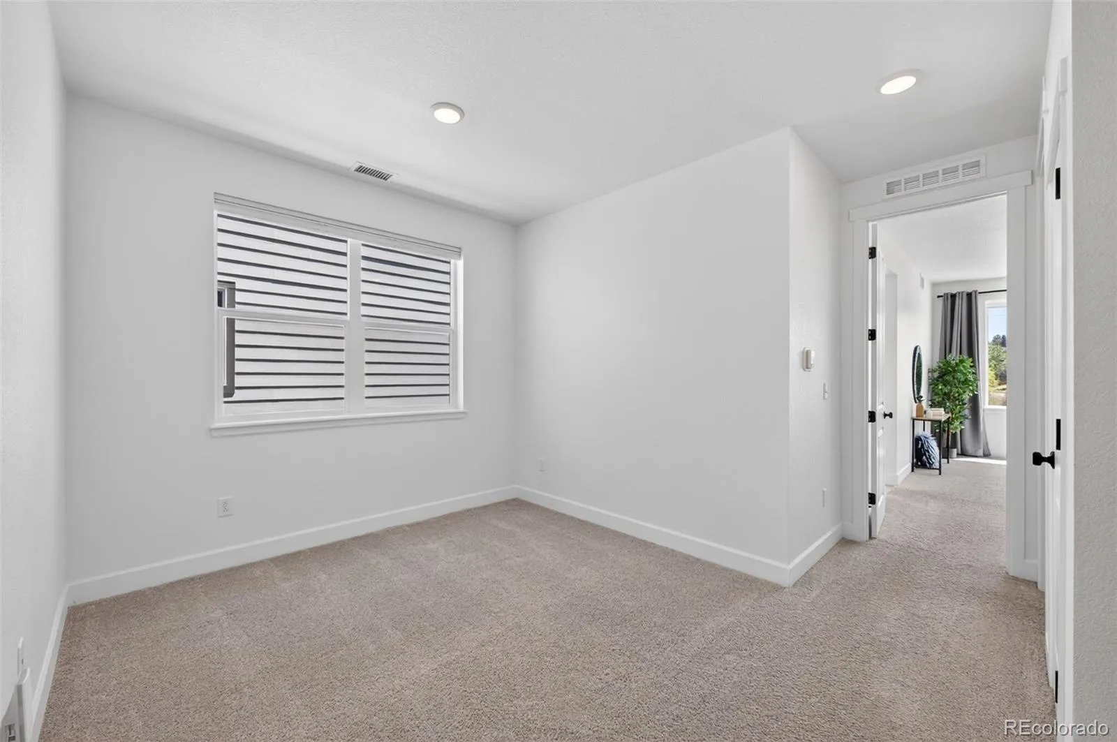 12254 W 56th Place Arvada CO 80002 MLS #REC1796625 05112026183440 1600 27