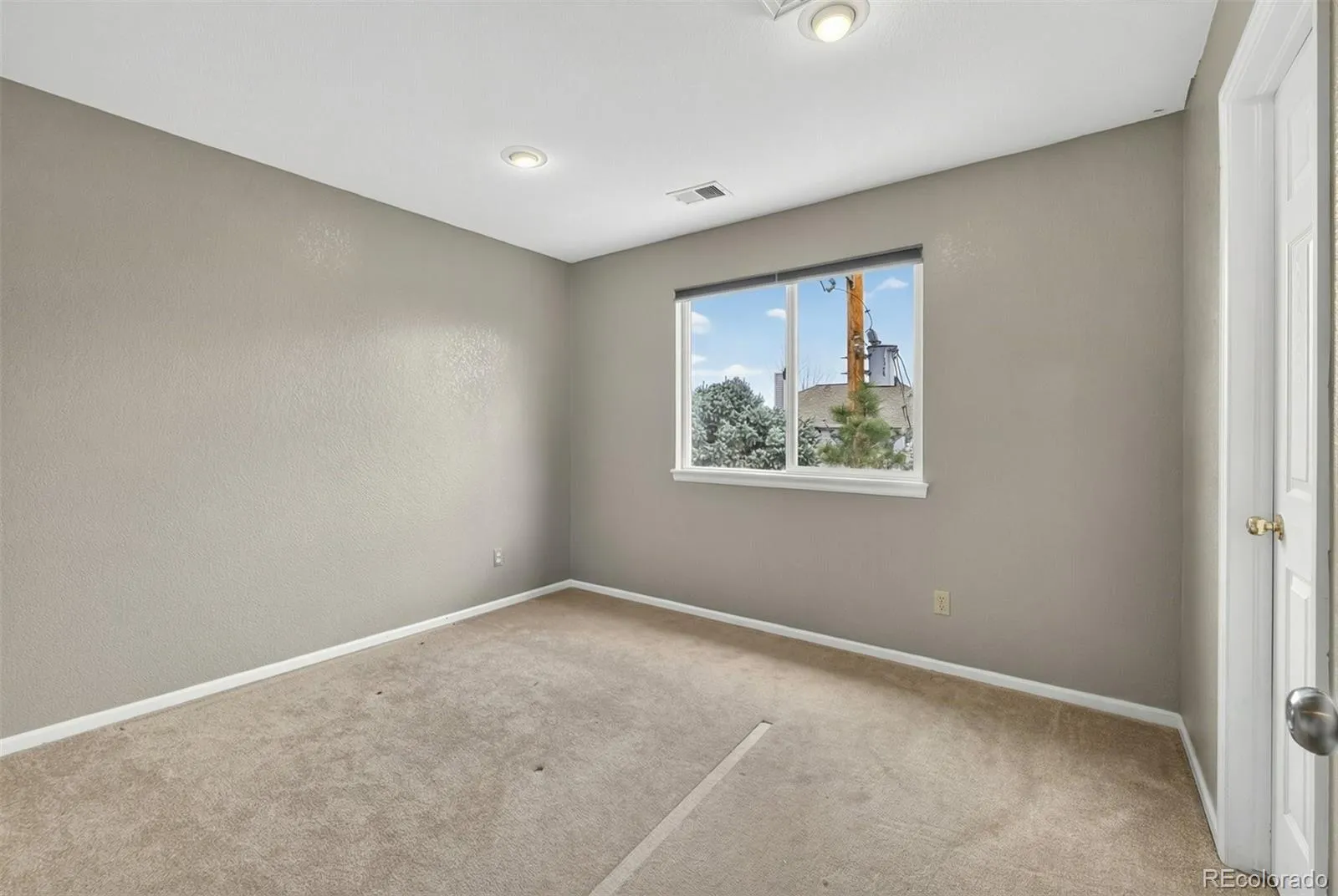 04102026182145 1600 27