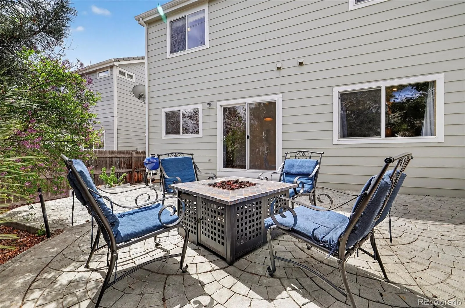 04102026182145 1600 32