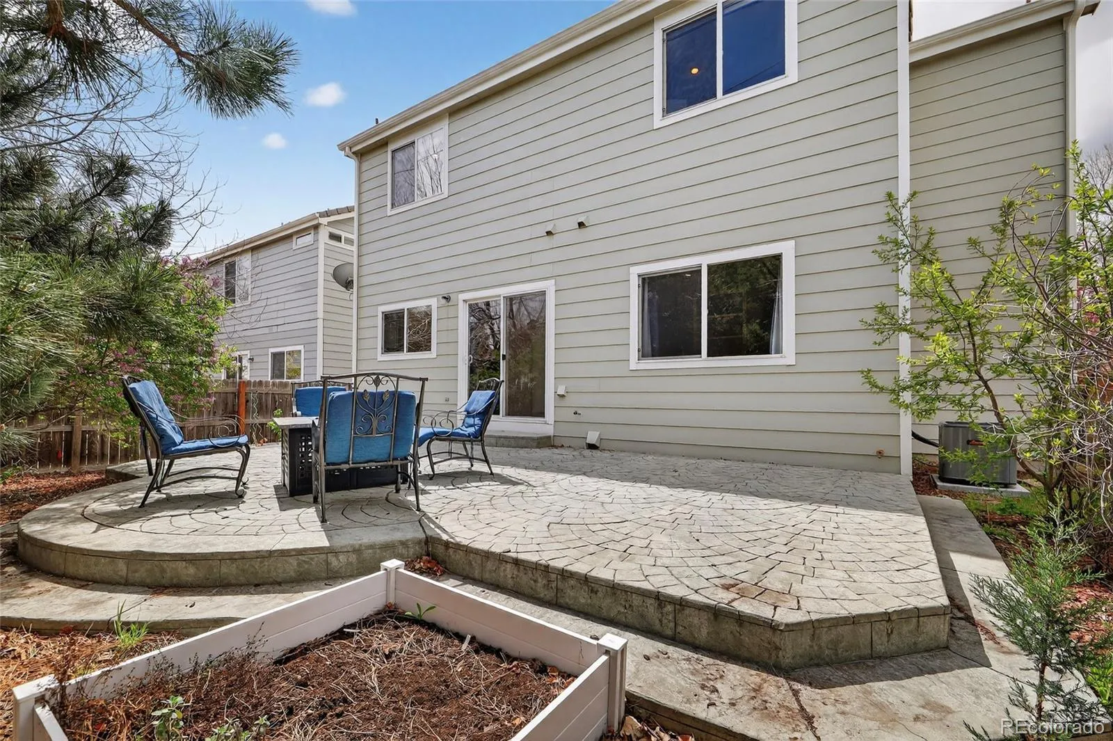 04102026182145 1600 33