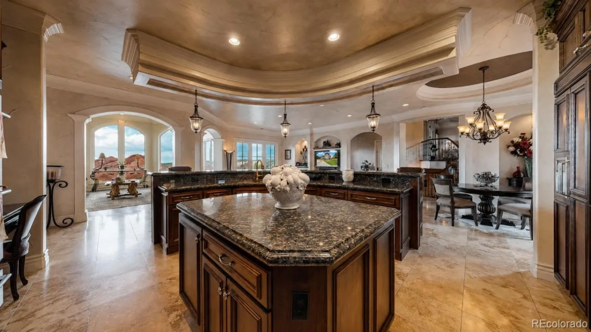 4625 Coyote Run Littleton CO 80125 | MLS #REC1801516 08032026004044 1200 5