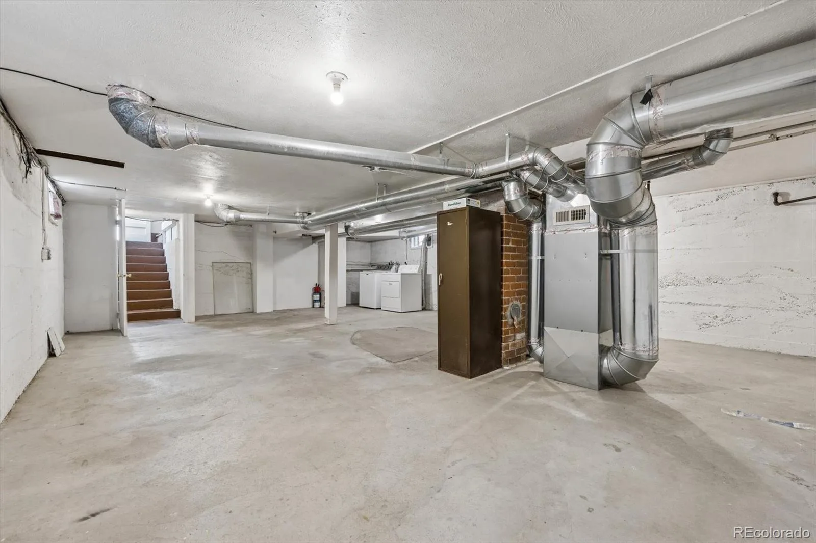 2111 S Grant Street Denver CO 80210 MLS #REC1801946 06082026233048 1600 18