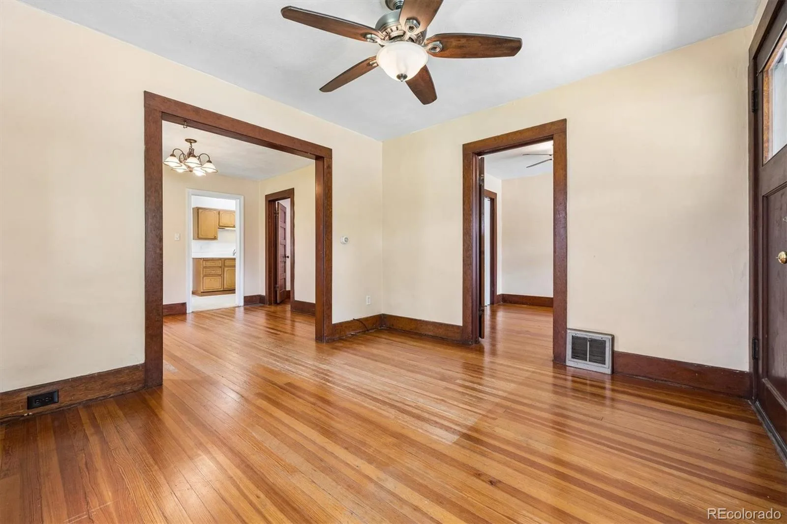 2111 S Grant Street Denver CO 80210 MLS #REC1801946 06082026233048 1600 5