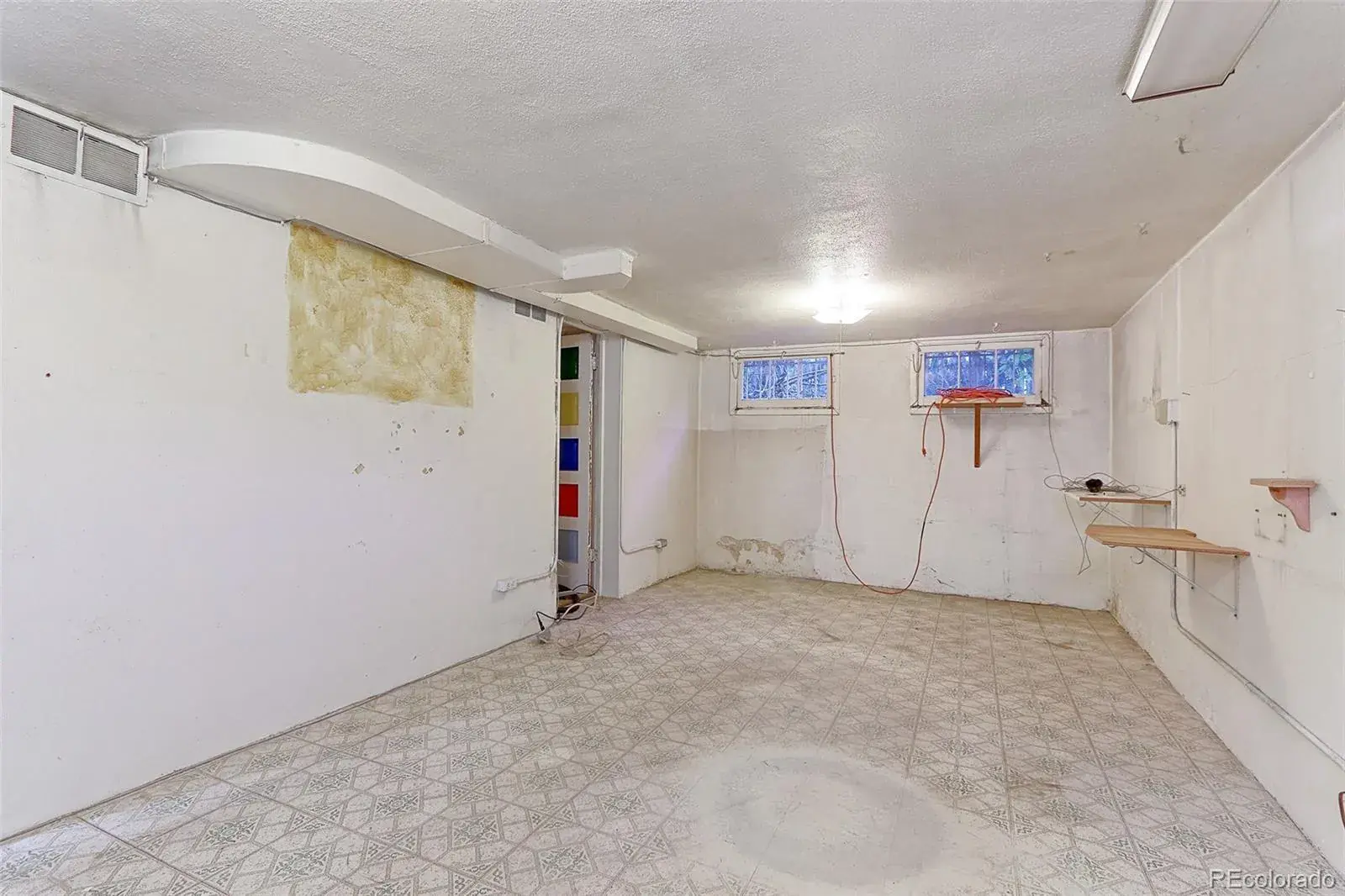 11062025183125 1600 12