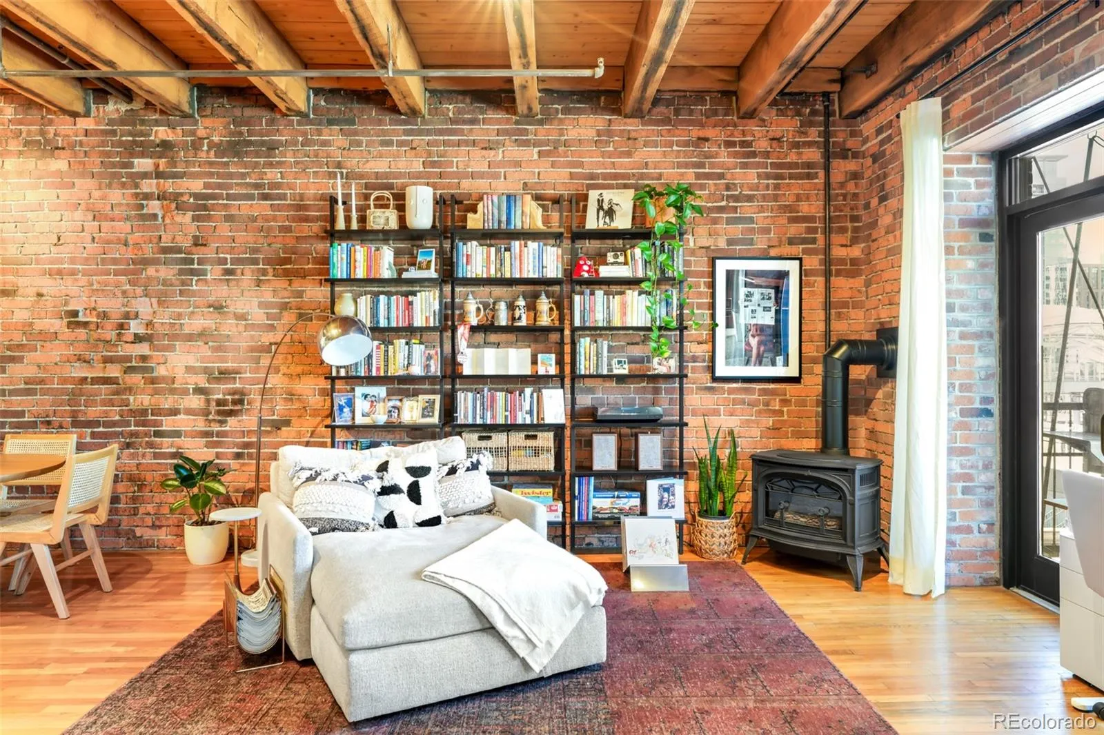 04012026174053 1600 10