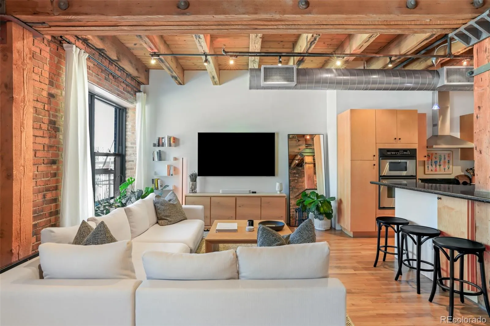 04012026174053 1600 13