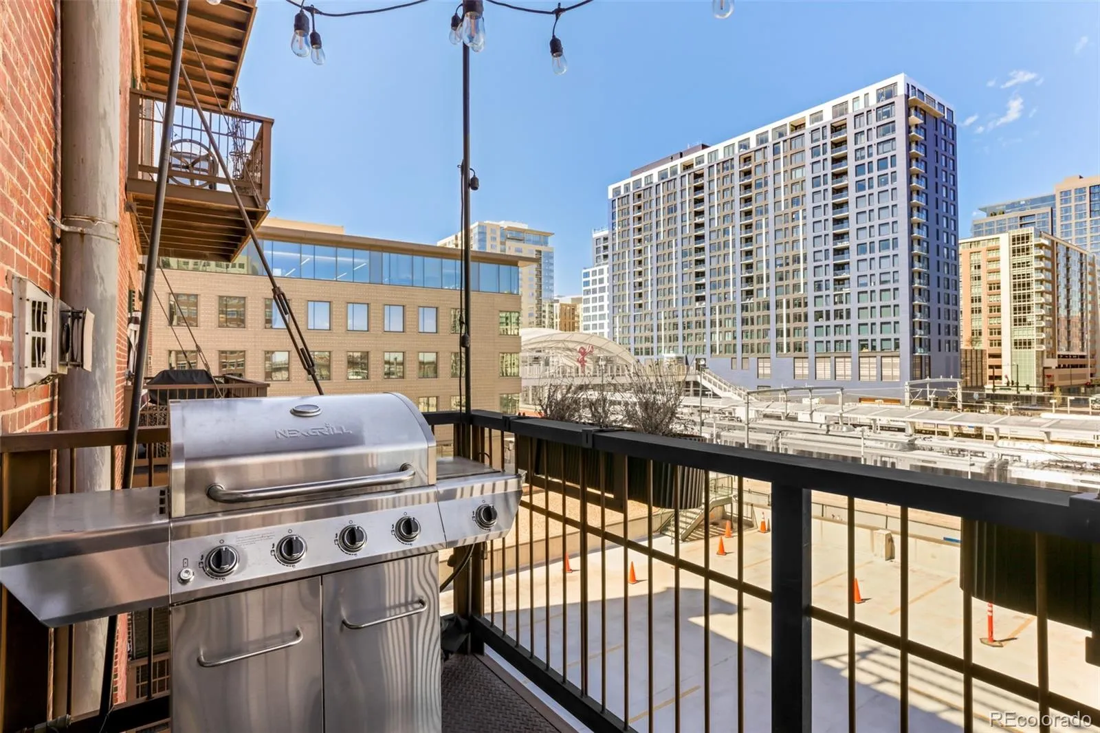 04012026174053 1600 24