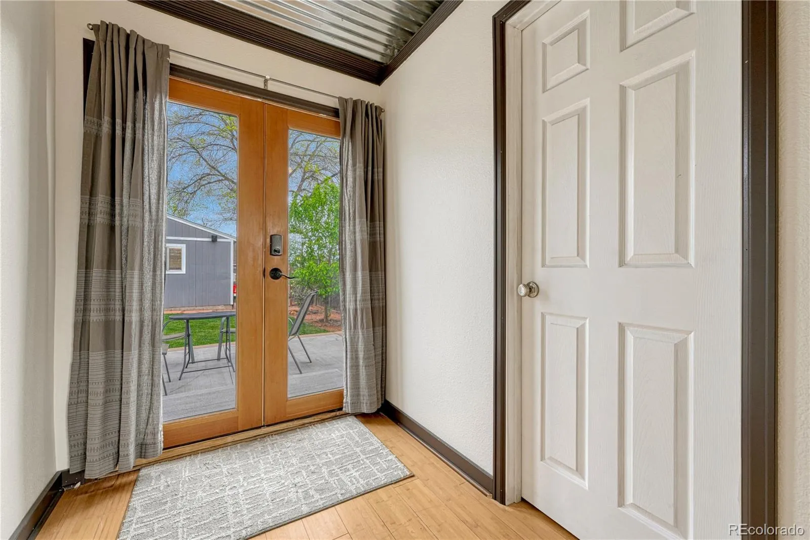 04122026053116 1600 21