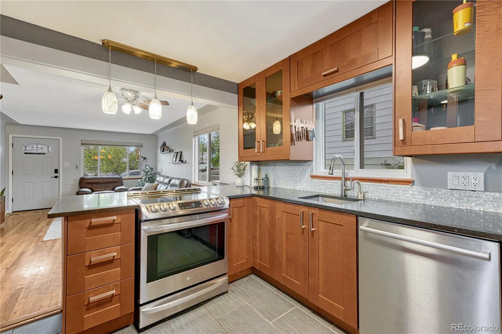 04122026053116 1600 27