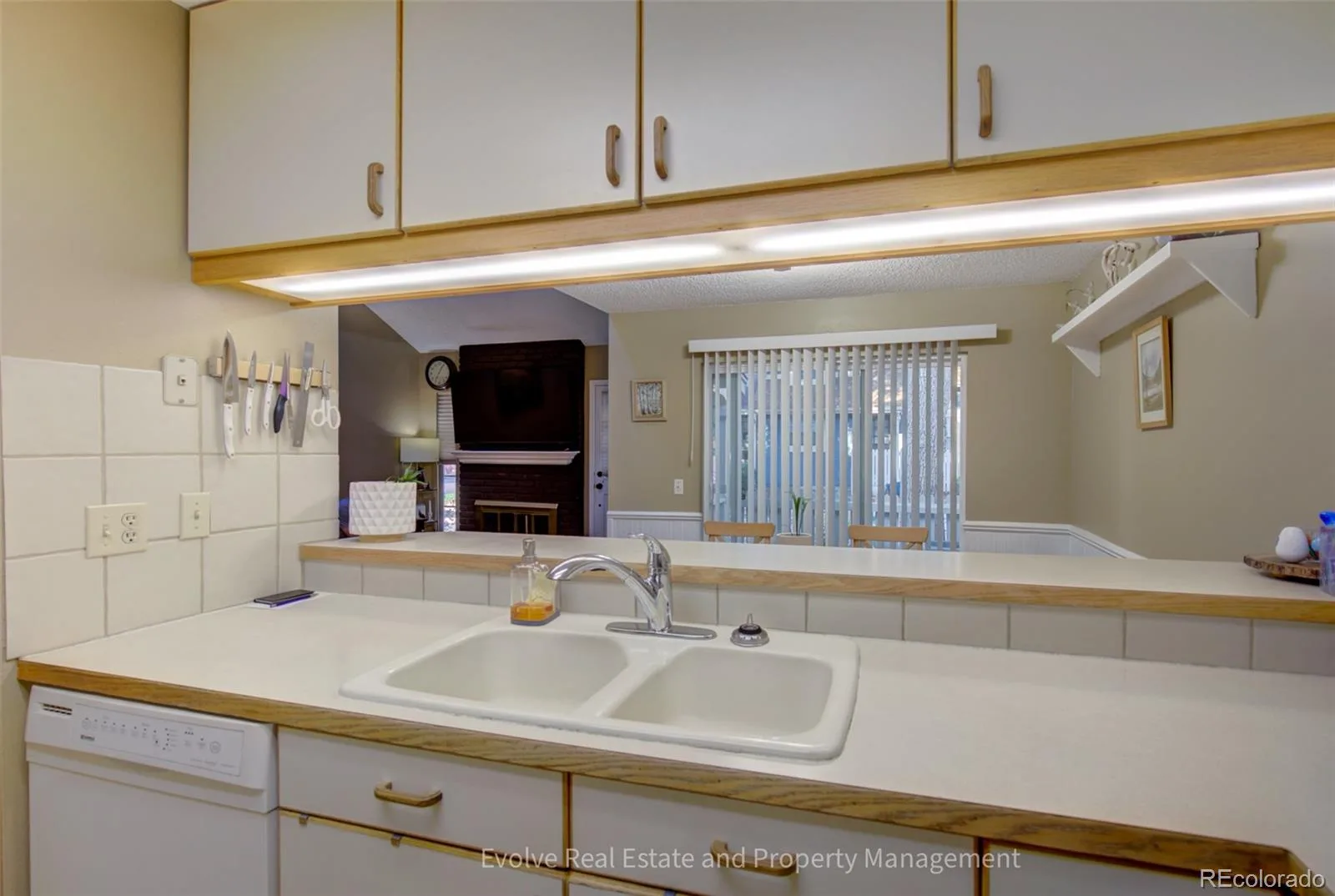 14196 E Radcliff Circle Aurora CO 80015 | MLS #REC1805936 07092026023829 1600 17
