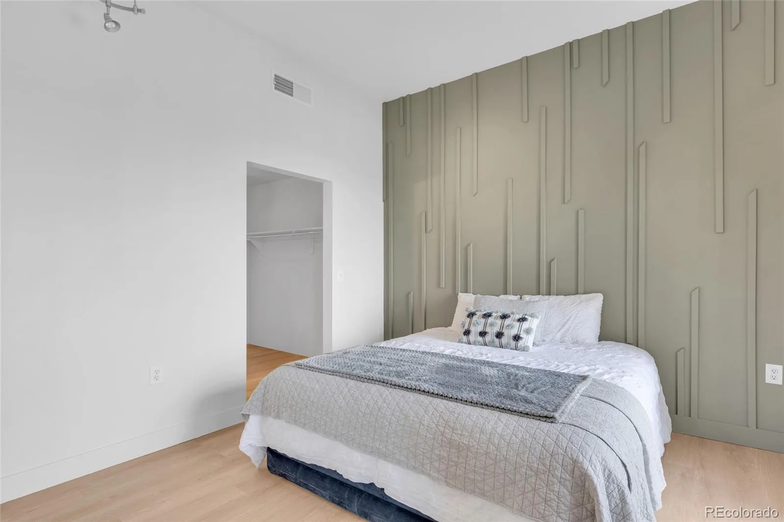 475 W 12th Avenue #6B Denver CO 80204 MLS #REC1806637 06262026164849 1600 19