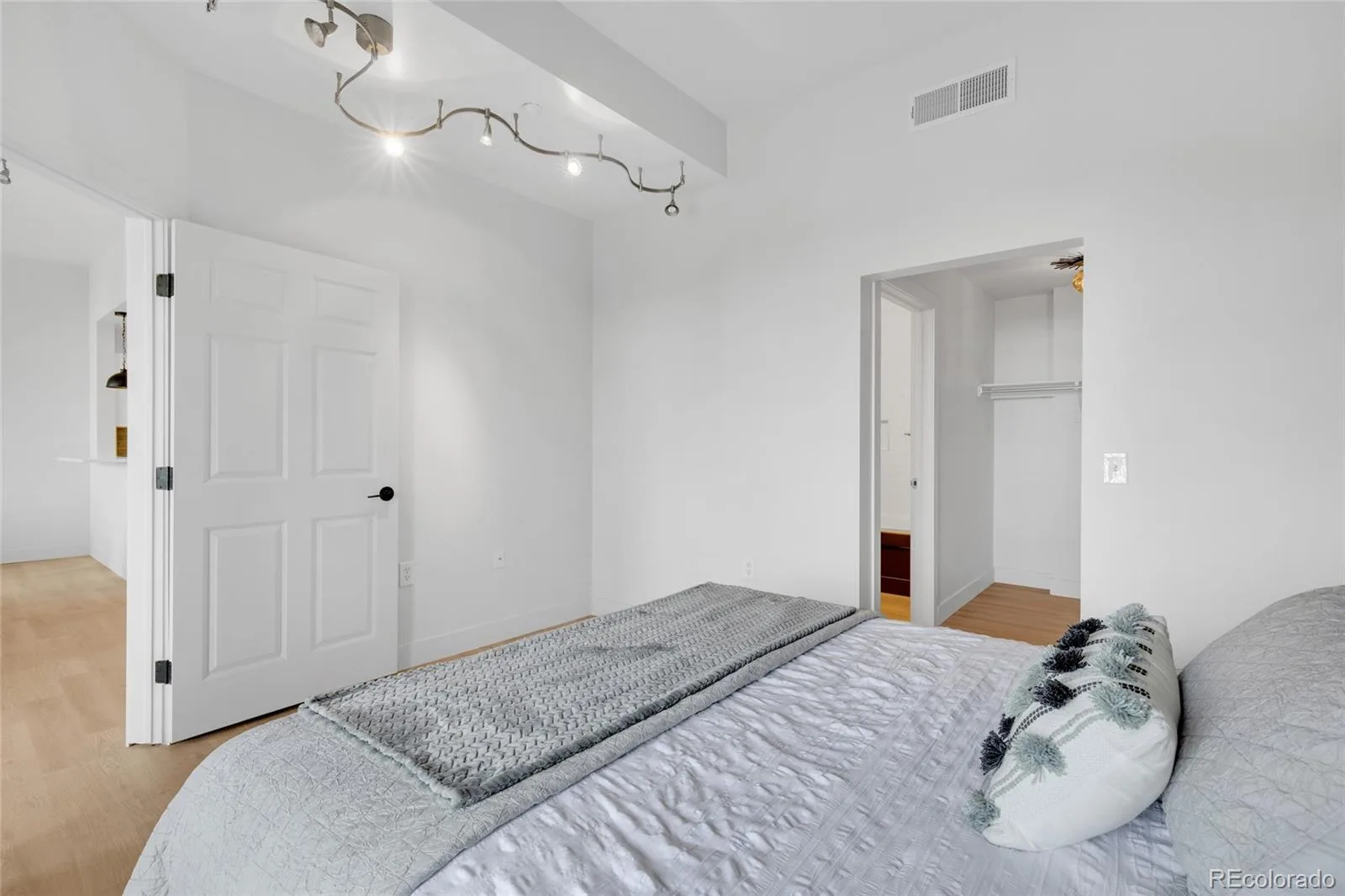 475 W 12th Avenue #6B Denver CO 80204 MLS #REC1806637 06262026164849 1600 20