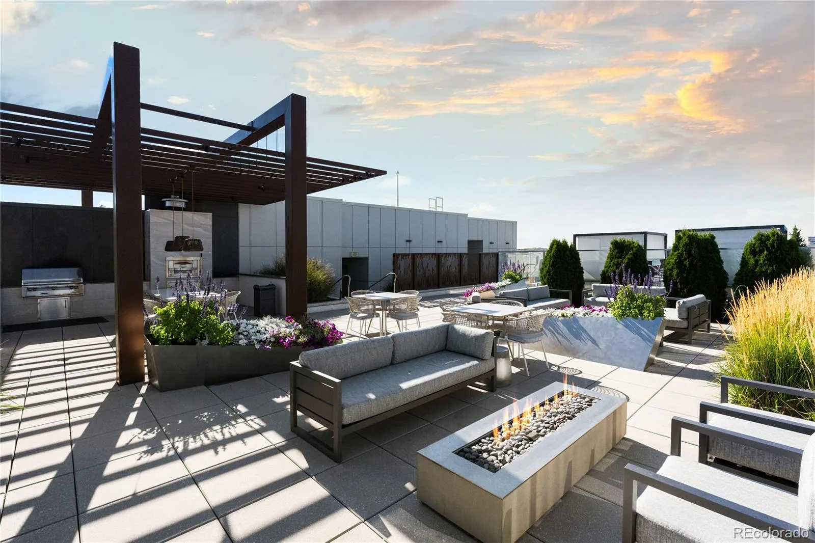 155 Steele Street #716 Denver CO 80206 | MLS #REC1807240 08032026185012 1600 34