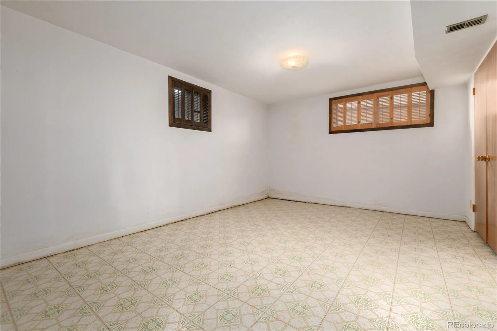 04112026055107 1600 17