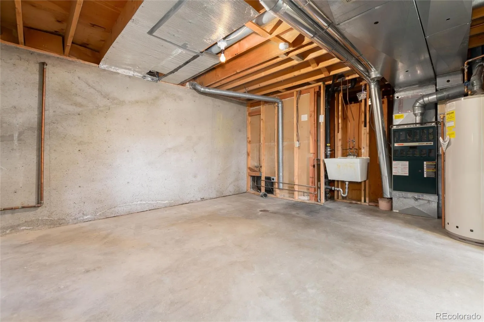 04112026055107 1600 18