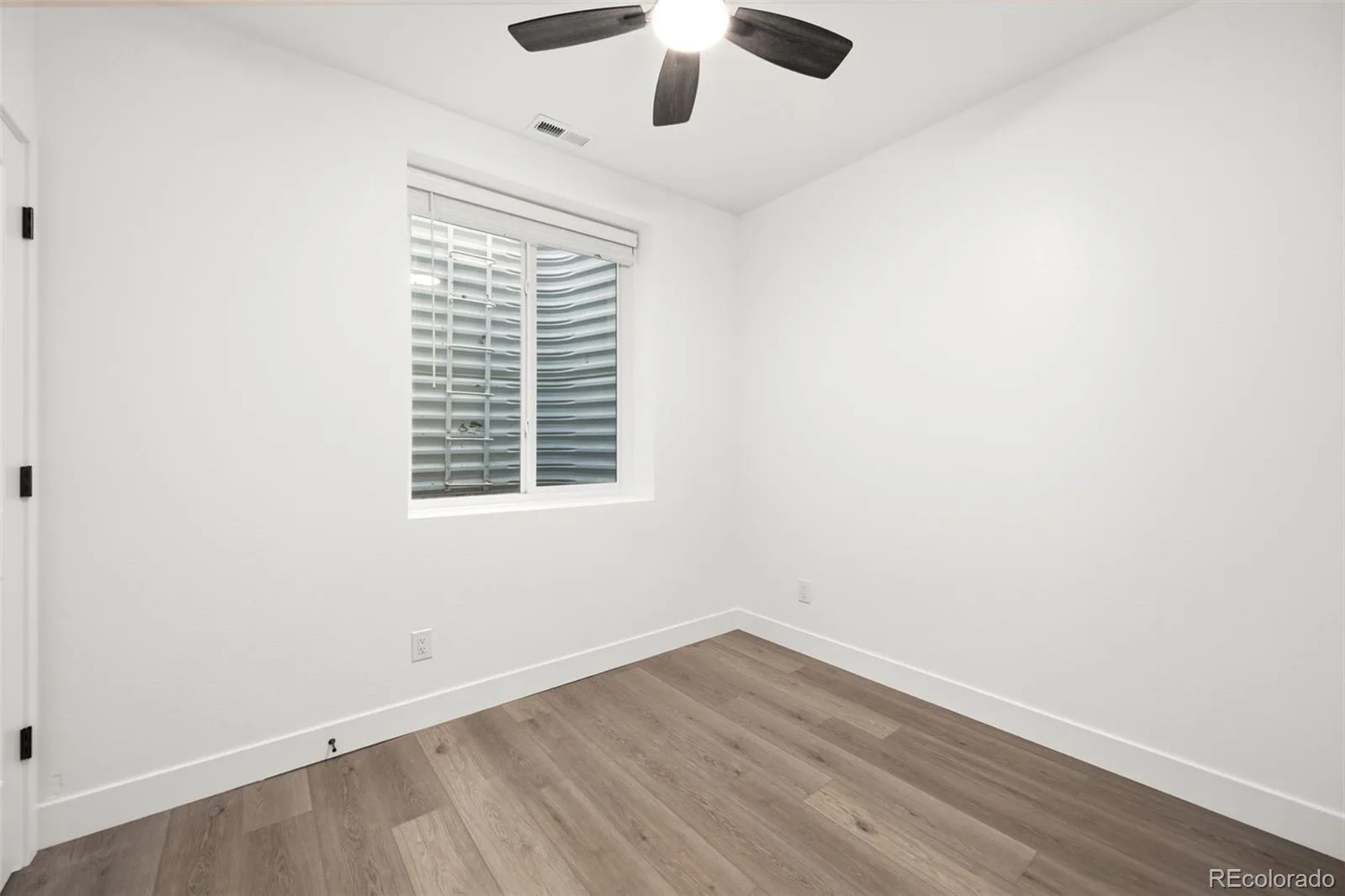 360 W Stanford Avenue Englewood CO 80110 MLS #REC1809387 05292026184144 1600 15