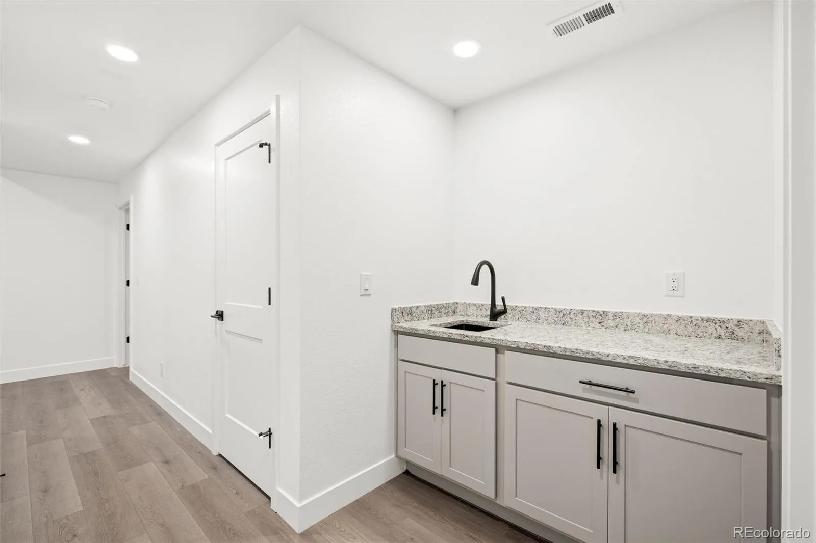 360 W Stanford Avenue Englewood CO 80110 MLS #REC1809387 05292026184144 1600 16
