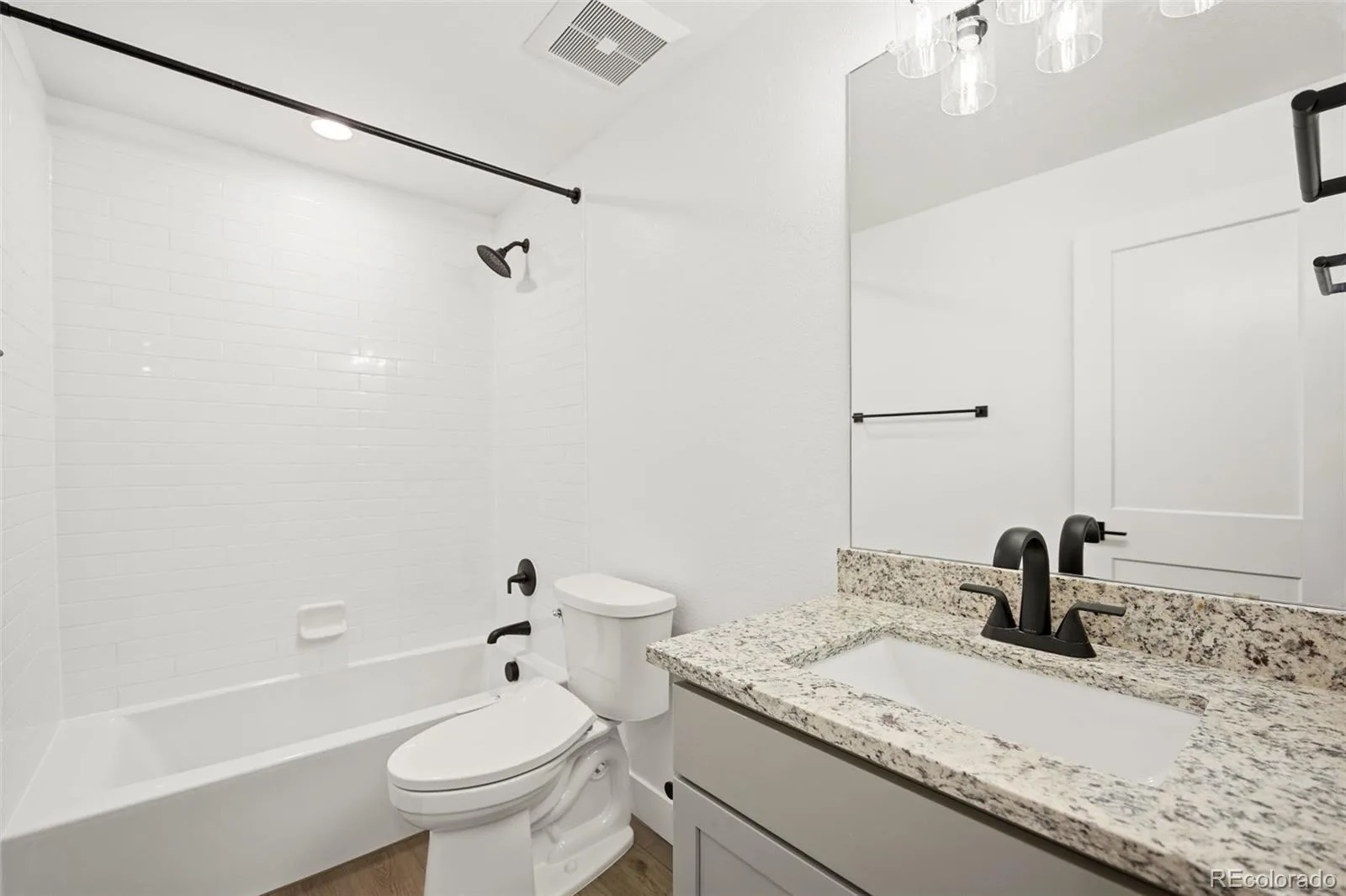 360 W Stanford Avenue Englewood CO 80110 MLS #REC1809387 05292026184144 1600 19