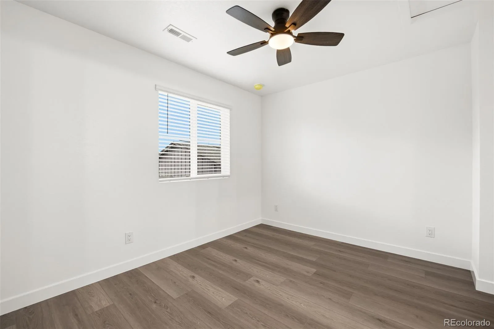 360 W Stanford Avenue Englewood CO 80110 MLS #REC1809387 05292026184144 1600 27