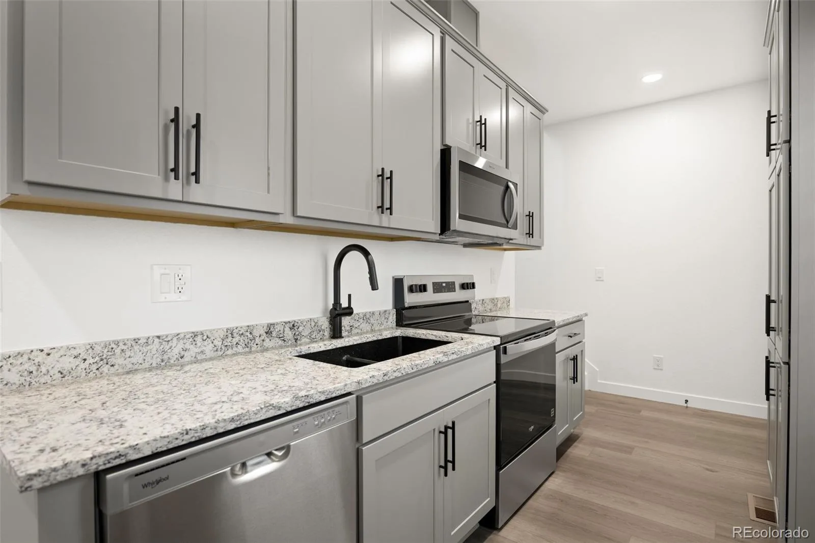 360 W Stanford Avenue Englewood CO 80110 MLS #REC1809387 05292026184144 1600 8