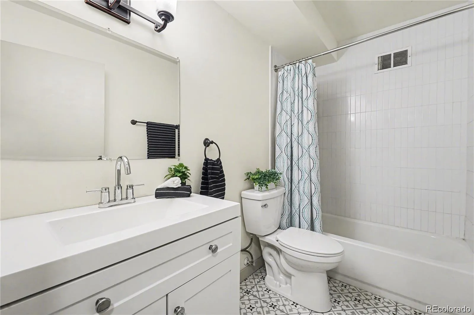 300 S Clinton Street #8C Denver CO 80247 MLS #REC1813589 05202026194207 1600 6