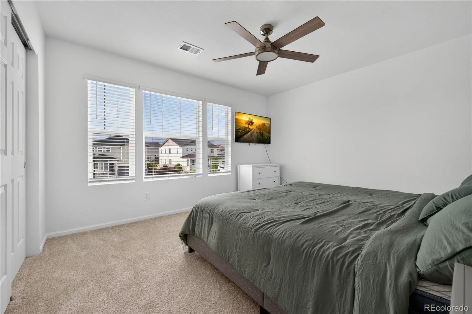 27536 E Byers Place Aurora CO 80018 | MLS #REC1814107 07102026152839 1600 23