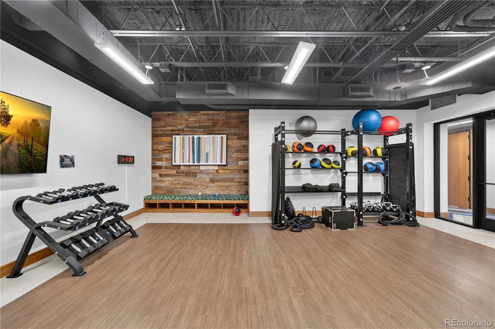 27536 E Byers Place Aurora CO 80018 | MLS #REC1814107 07102026152839 1600 39