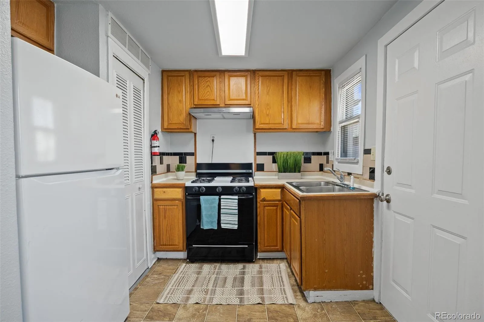 7376-7382 Oneida Drive Commerce City CO 80022 | MLS #REC1814921 06022026062018 1600 17