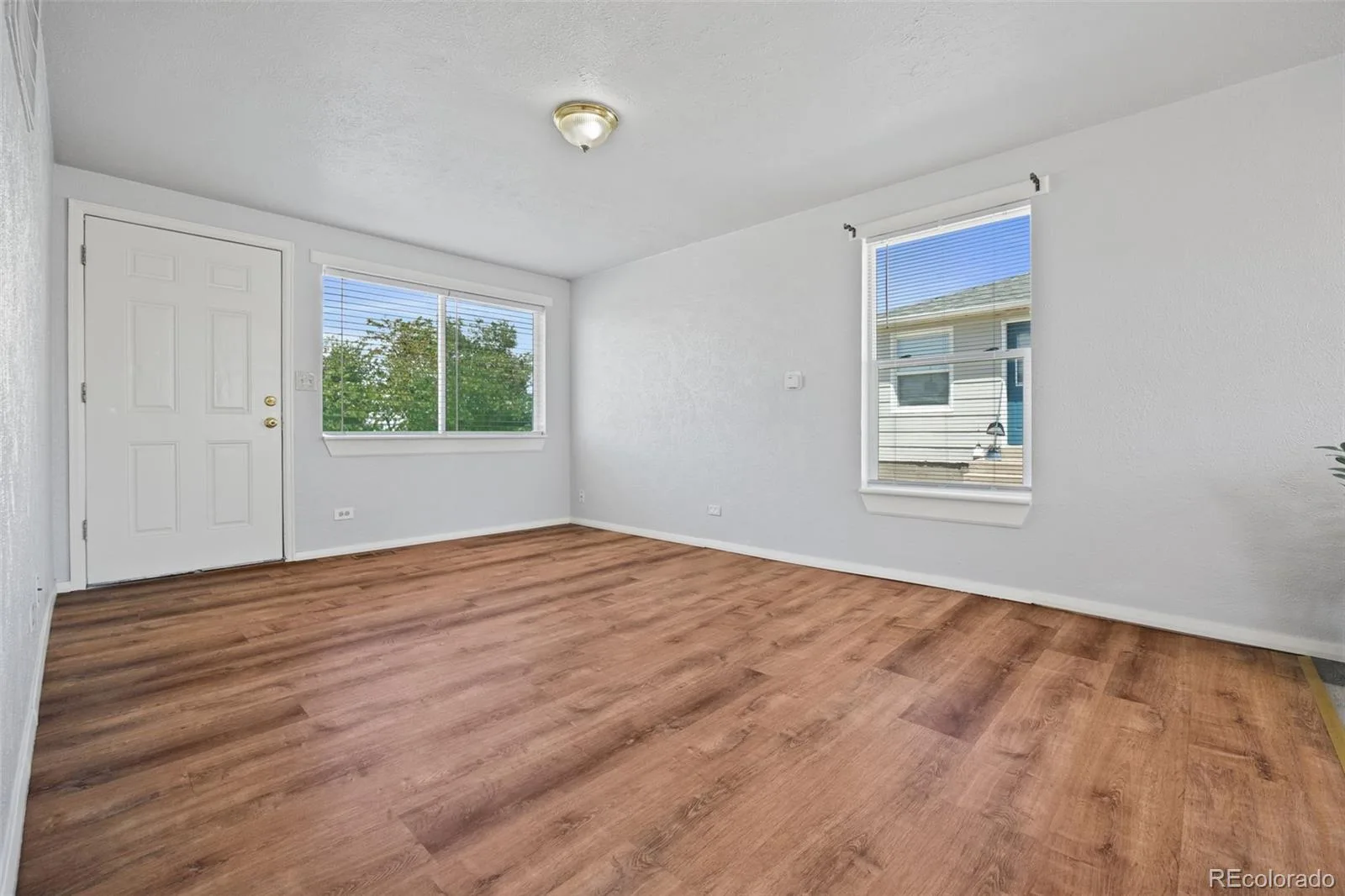7376-7382 Oneida Drive Commerce City CO 80022 | MLS #REC1814921 06022026062018 1600 25