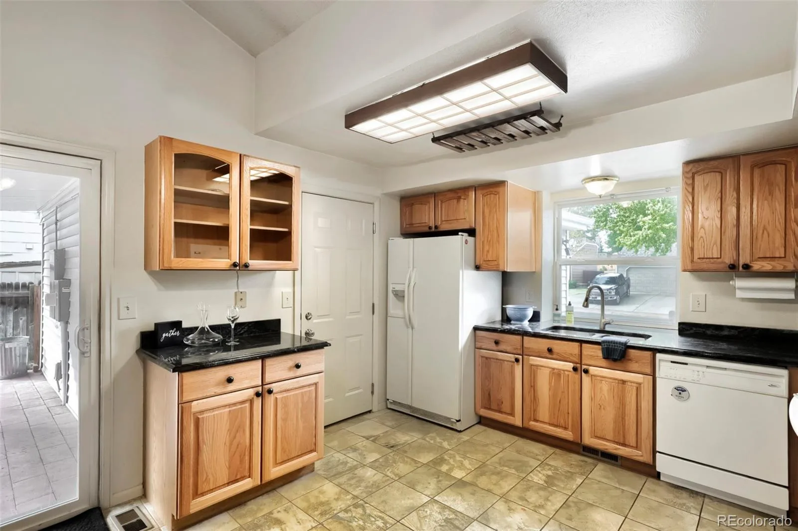 8788 W Glasgow Place Littleton CO 80128 | MLS #REC1814958 07092026025409 1600 8